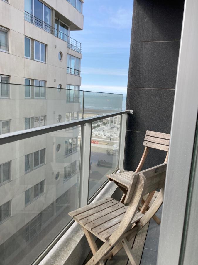 Appartement Met Zicht Op Zee 克诺克－海斯特 外观 照片